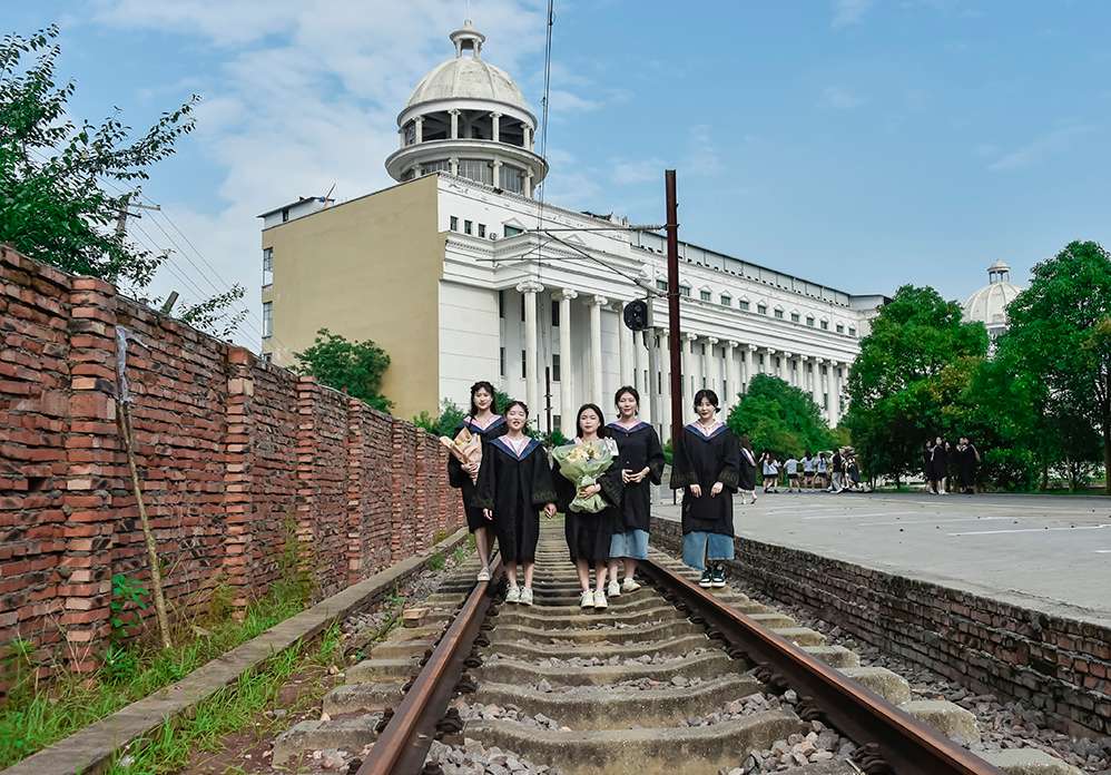 1c1b99e4a630fcd1b5788710e456e3e7_07lplxsw000-r0md.jpg 1c1b99e4a630fcd1b5788710e456e3e7_07lplxsw000-r0md.jpg