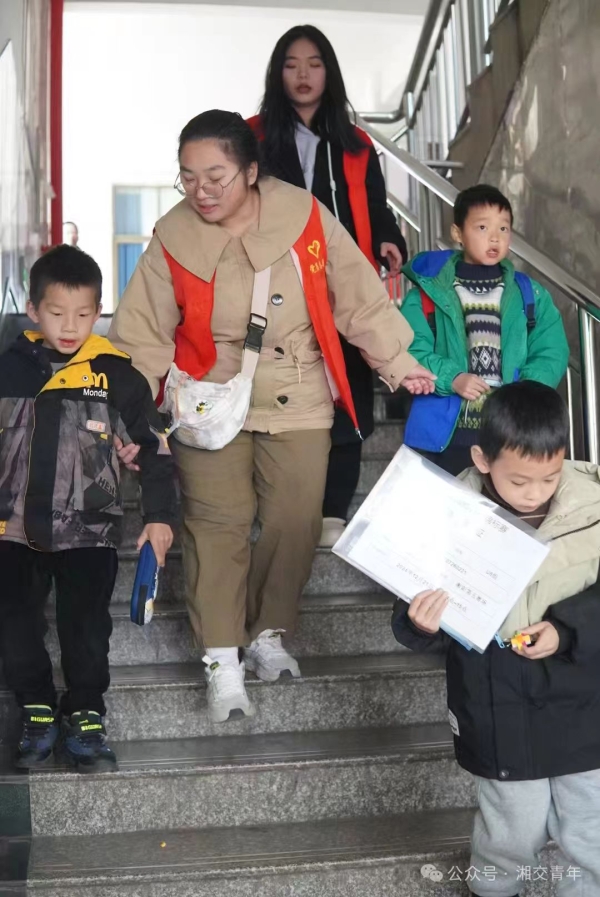 ce3de20a82847103f10131e91eb8ace.jpg ce3de20a82847103f10131e91eb8ace.jpg