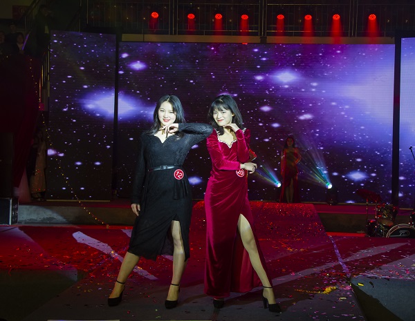 5小组秀.jpg 5小组秀.jpg