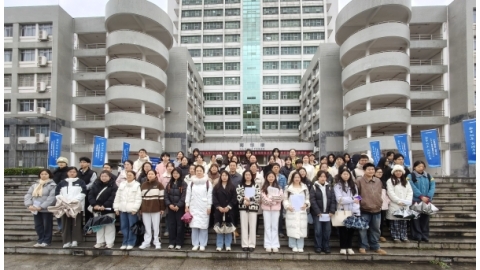 医护学院组织应届毕业生参加南华大学医药卫生行业双选会